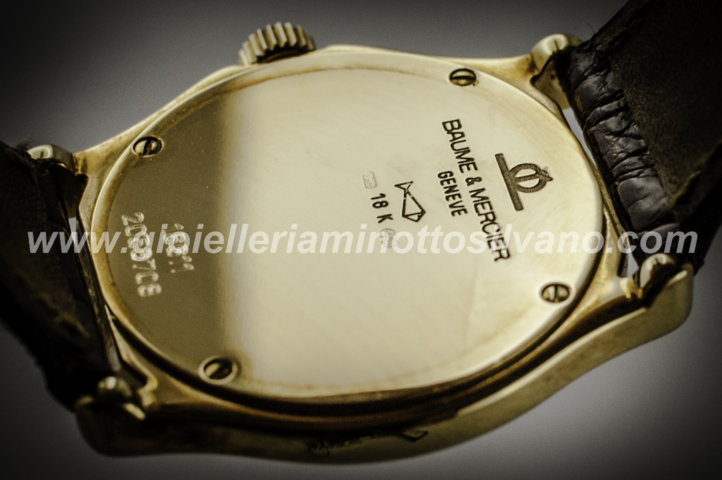 Orologio in Oro 18 Kt BAUME & MERCIER da donna MOA05381